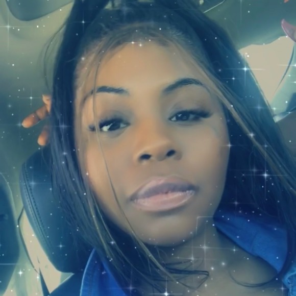 loyal_bitch_dee